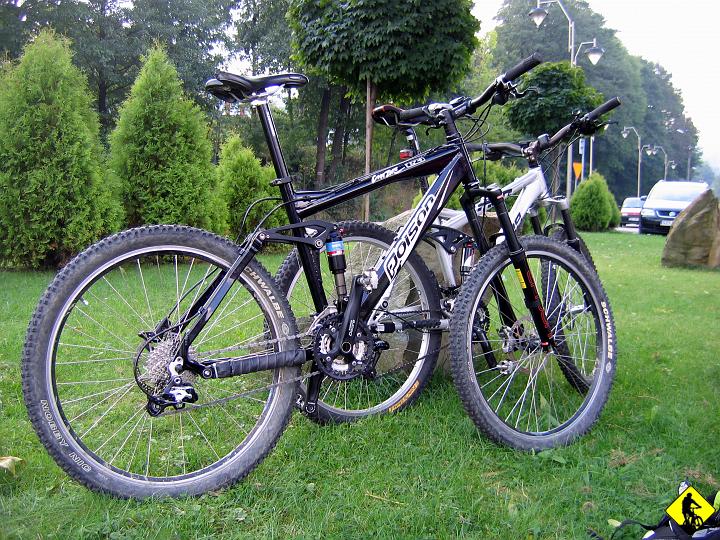 foto 002.jpg - Gdy Jurek czarował mnie wyjazdem w weekend, kręciłem nosem, gdyż za oknem rządził deszcz i temperatury w okolicach 10st. W Zakopcu leżało 10 cm śniegu, a na kasprowym 50. Pozostało czekać na cud.